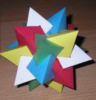 composição de cinco tetraedros