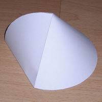 medio esfericón modelo de papel
