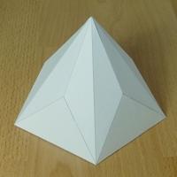 pirámide pentagonal-decagonal