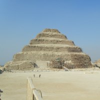piramide a gradinie